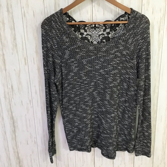 Forever 21 Sweaters - 🍋 Forever 21 + thin knit lace back sweater 1X